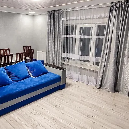 Sokil House будинок з чаном та літнім басейном *