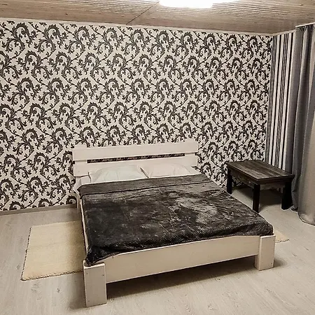 Sokil House будинок з чаном та літнім басейном *