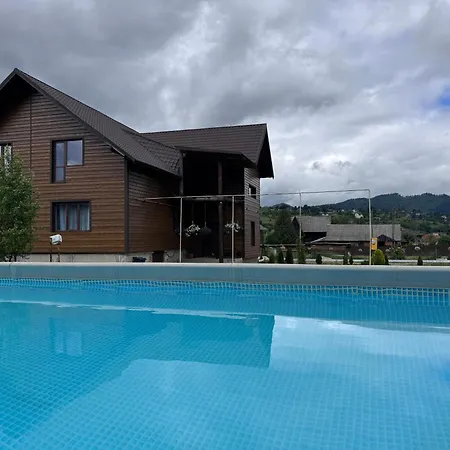 Sokil House будинок з чаном та літнім басейном Slavske